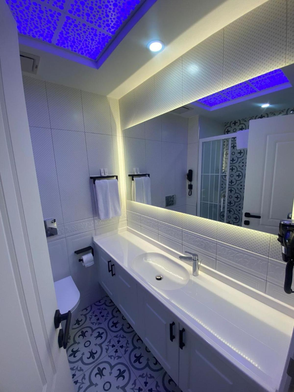 Park Milano Hotel İzmir Kültér fotó