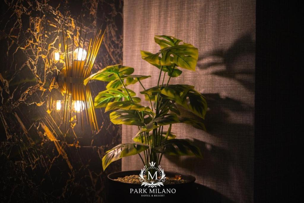 Park Milano Hotel İzmir Kültér fotó